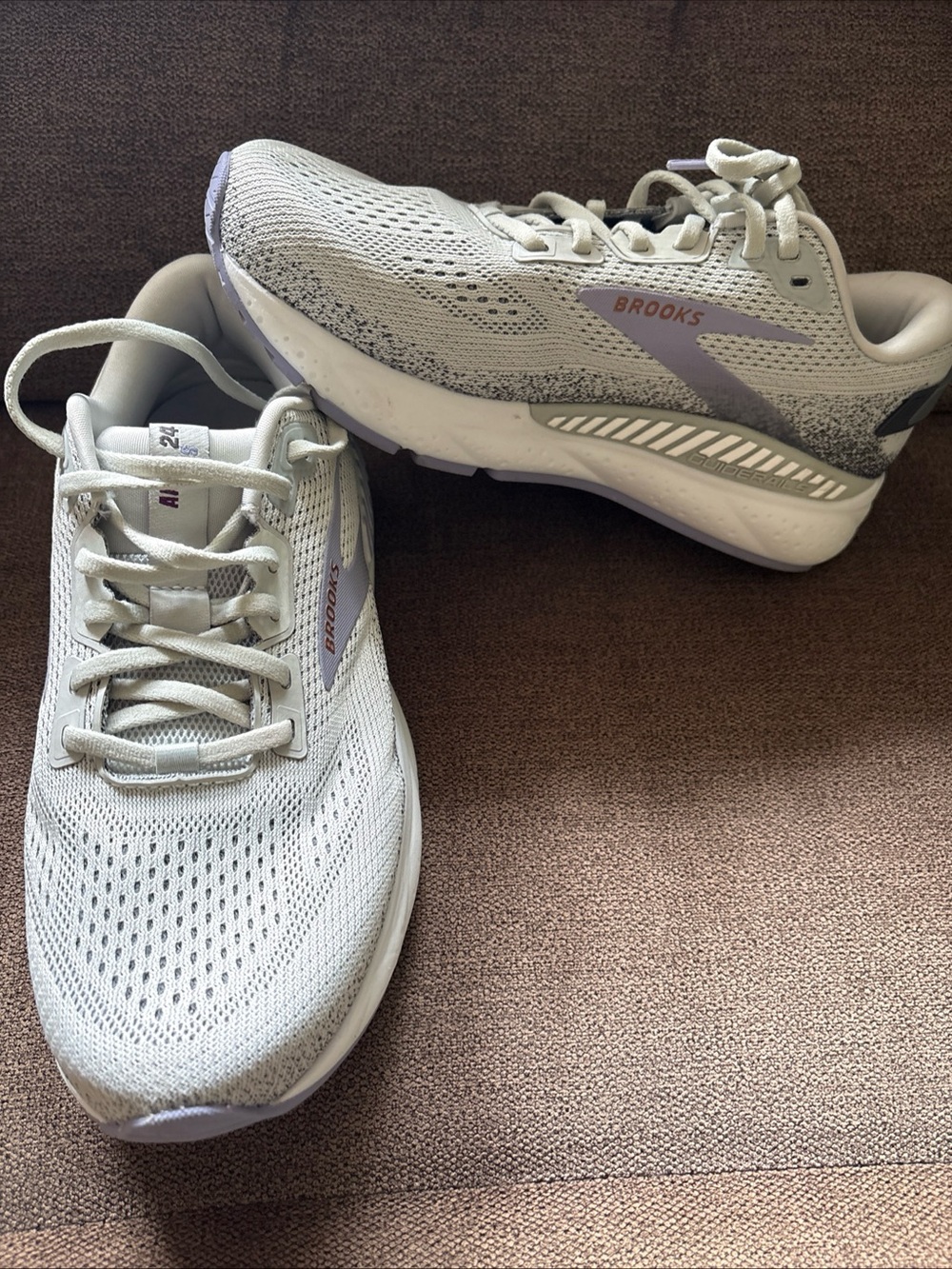 Brooks Ariel 24 GTS Women's Size 8.5 D Wide Mercury Ebony Sweet Lavender Shoes